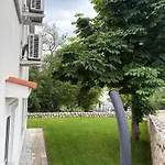 Maja Apartment *